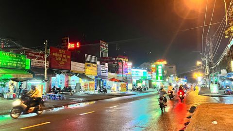 Bán nhà mặt tiền Đỗ Xuân Hợp LG 30M, Phước Long B, đường 10m, có dòng tiền 24 triệu/tháng